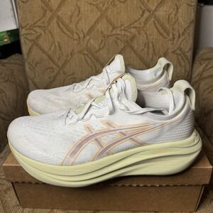 Asics Gel-Nimbus 27 Men's Running Shoes White Fawn Size 10 Wide Pre-Owned